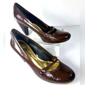 BCBGIRLS MARY JANE BROWN PATENT LEATHER WOMENS HEELED SHOES SIZE 7B Granny Core